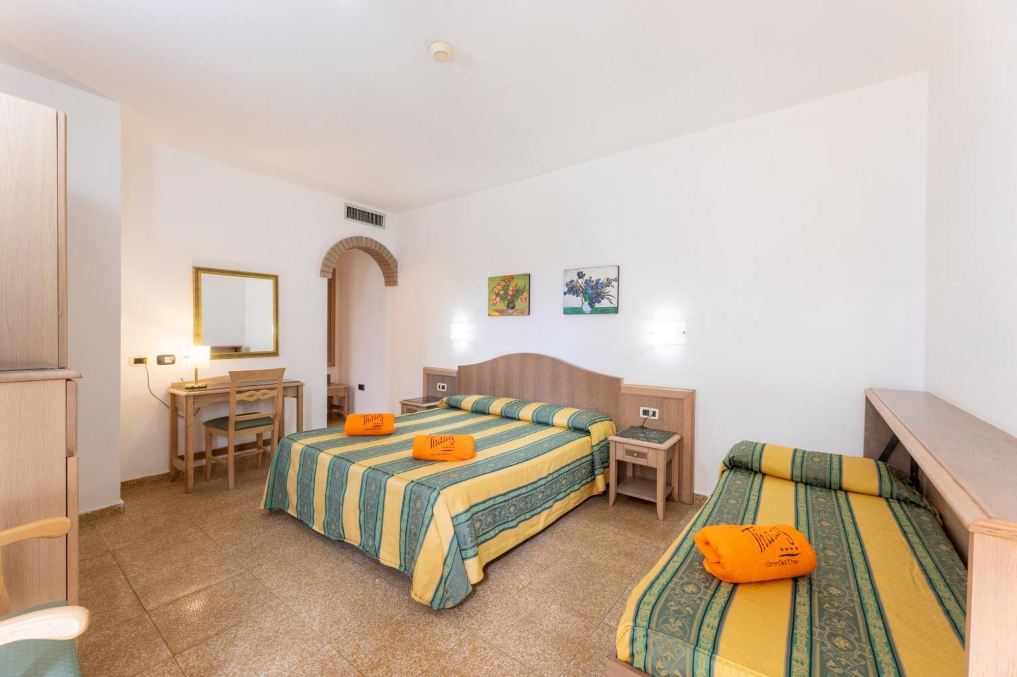 Hotel Thalas Club Torre dell'Orso Dış mekan fotoğraf